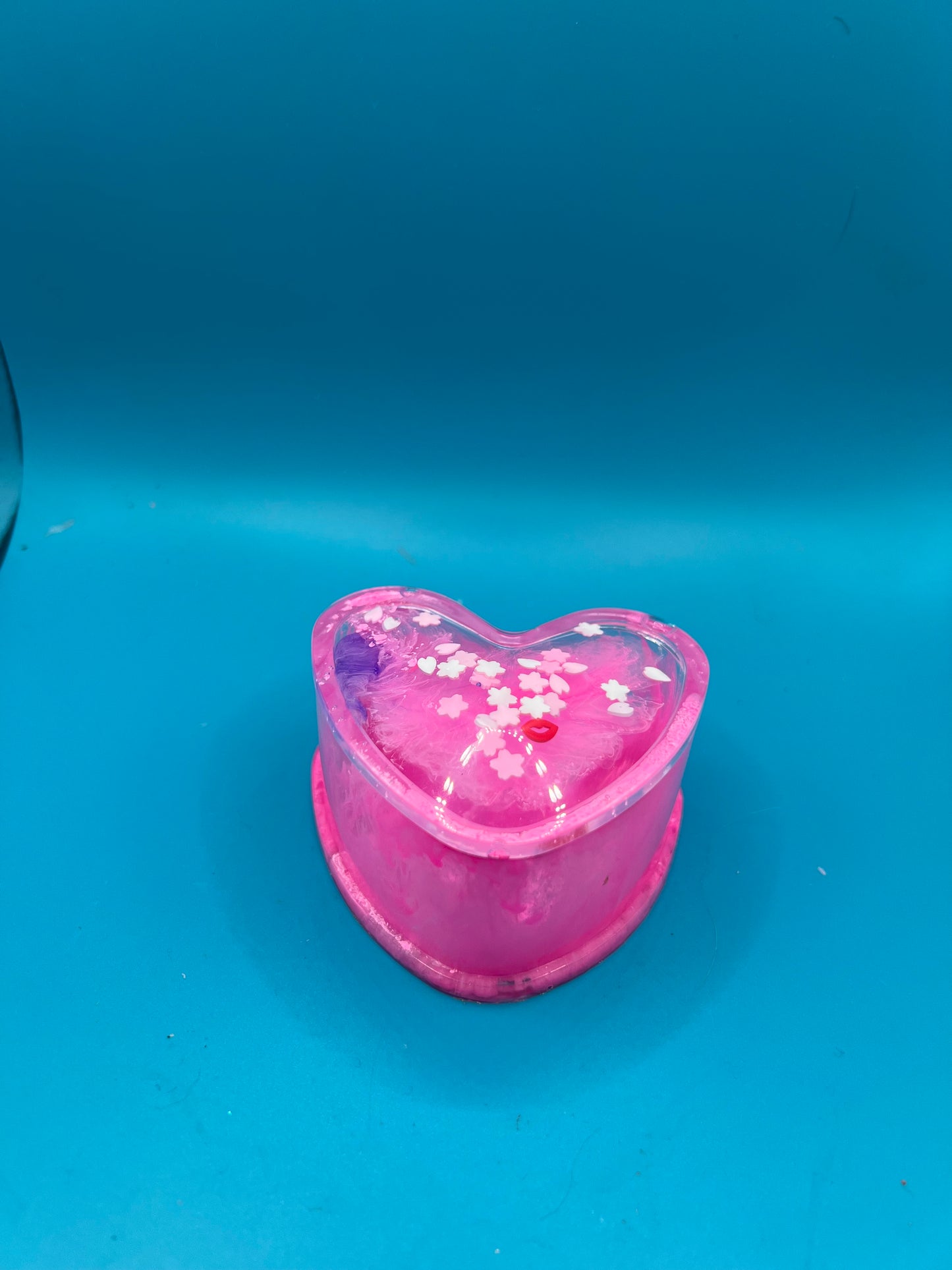 Resin heart organizer