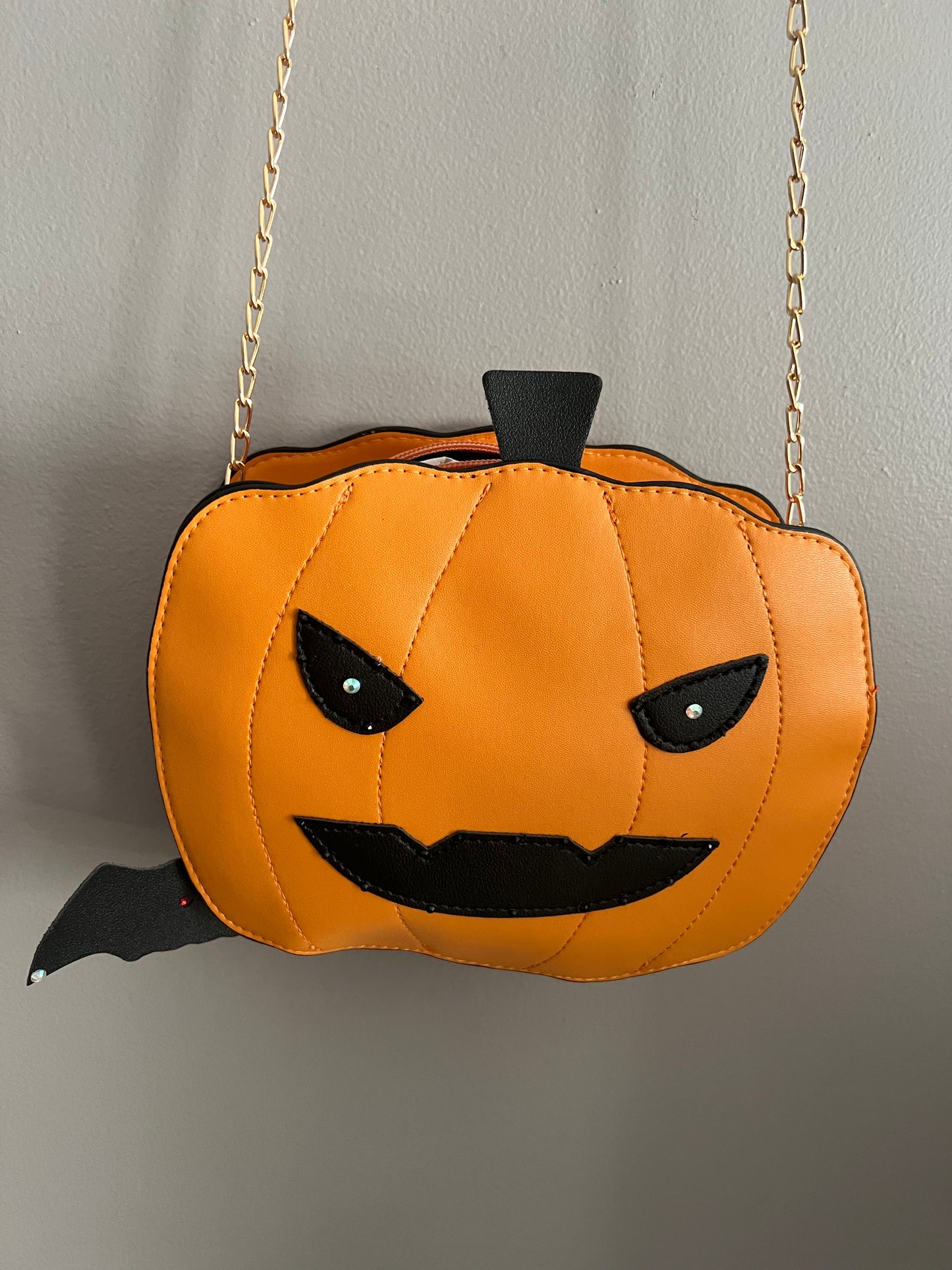 Pumpkin purse with bat keychain